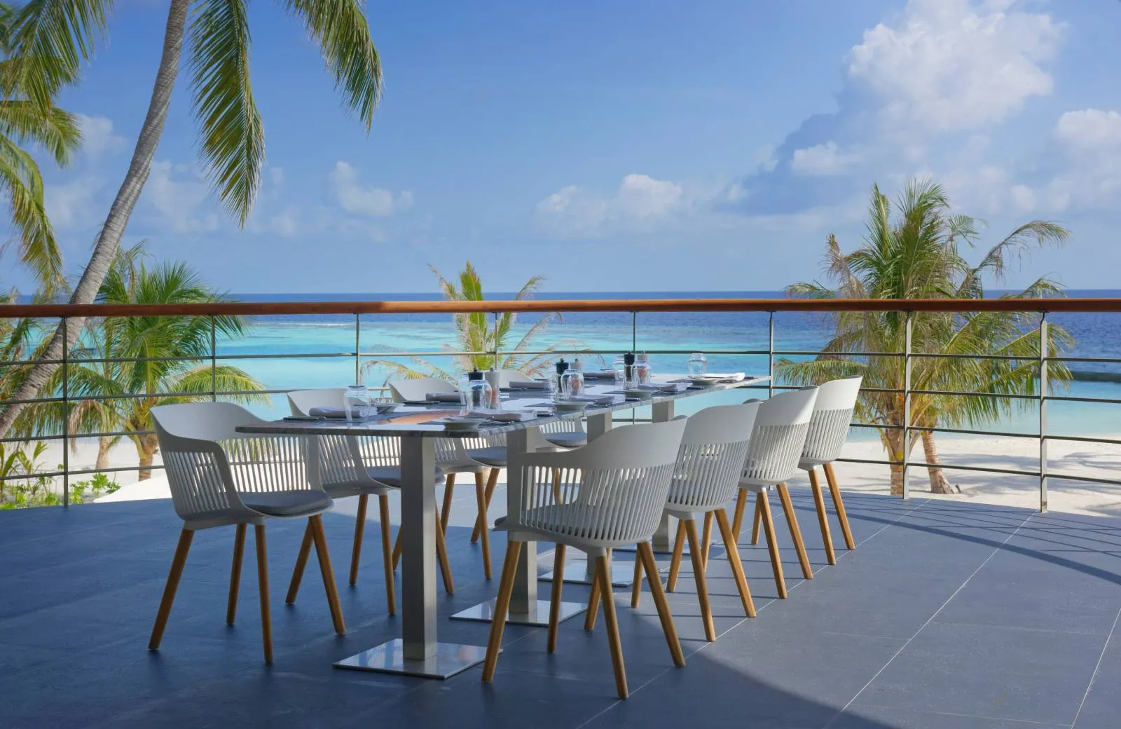 Outrigger Maldives Maafushivaru Resort 5*