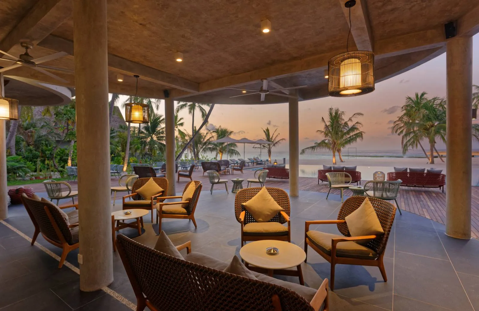 Outrigger Maldives Maafushivaru Resort 5*