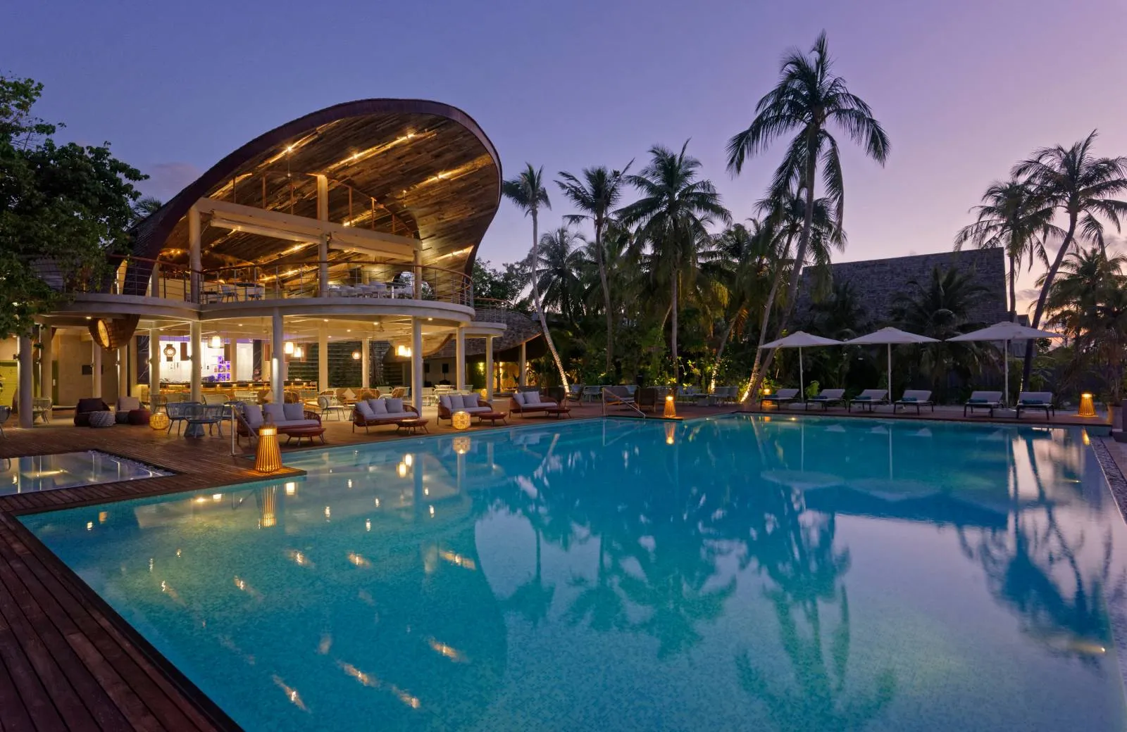 Outrigger Maldives Maafushivaru Resort 5*