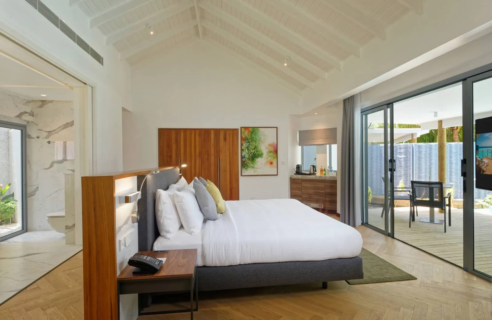 Outrigger Maldives Maafushivaru Resort 5*