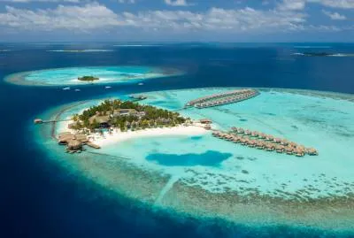 Outrigger Maldives Maafushivaru Resort 5*