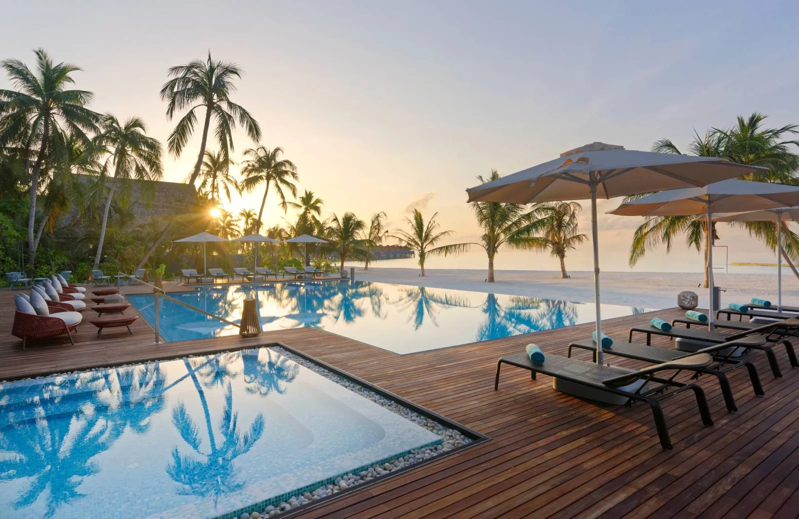 Outrigger Maldives Maafushivaru Resort 5*