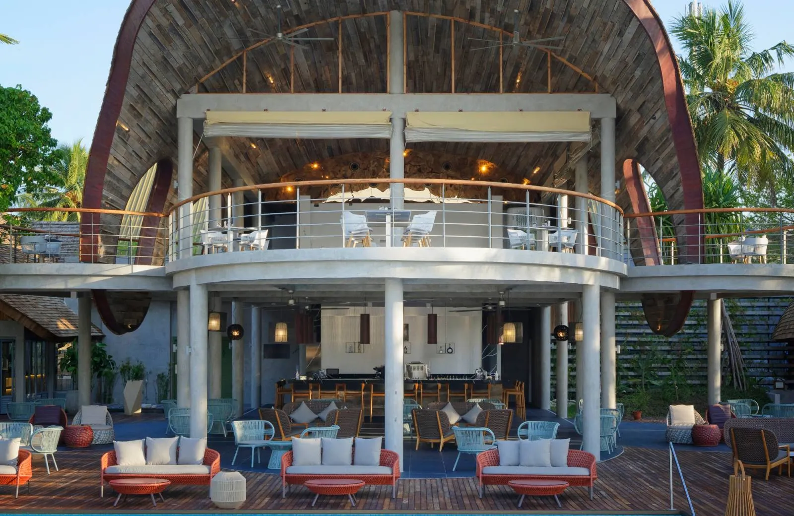 Outrigger Maldives Maafushivaru Resort 5*