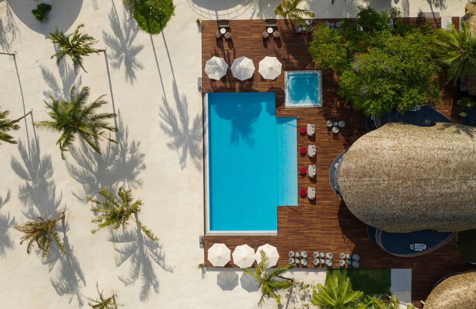 Outrigger Maldives Maafushivaru Resort 5*