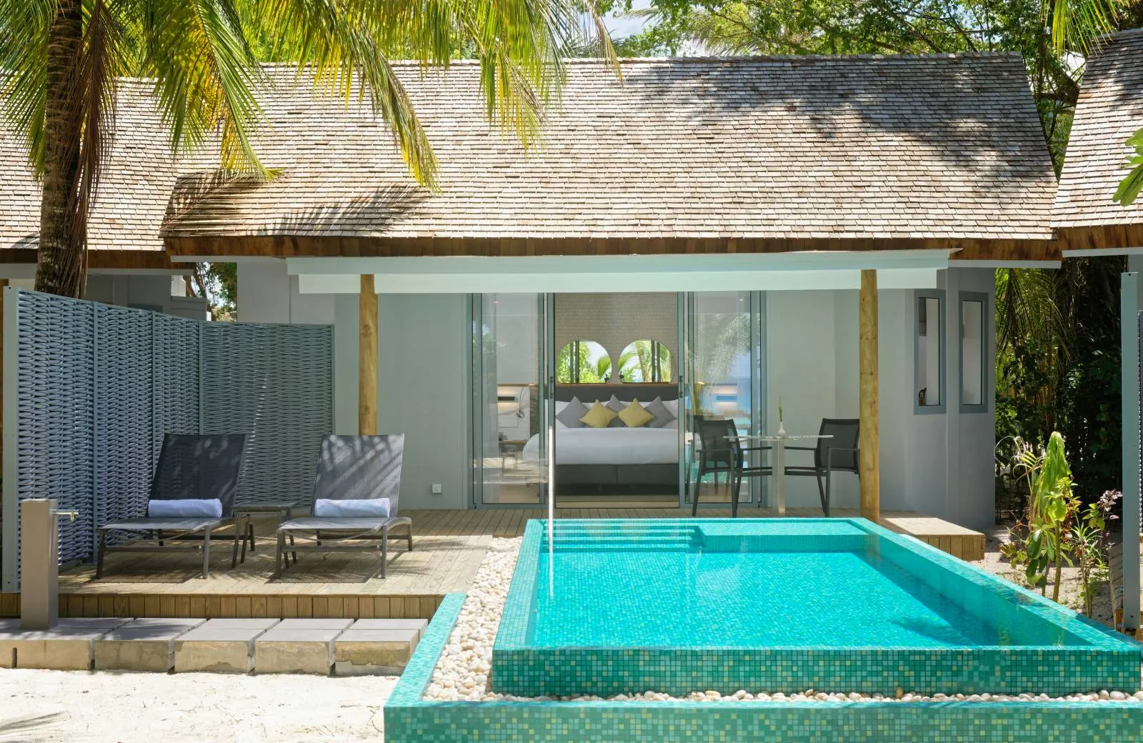 Outrigger Maldives Maafushivaru Resort 5*