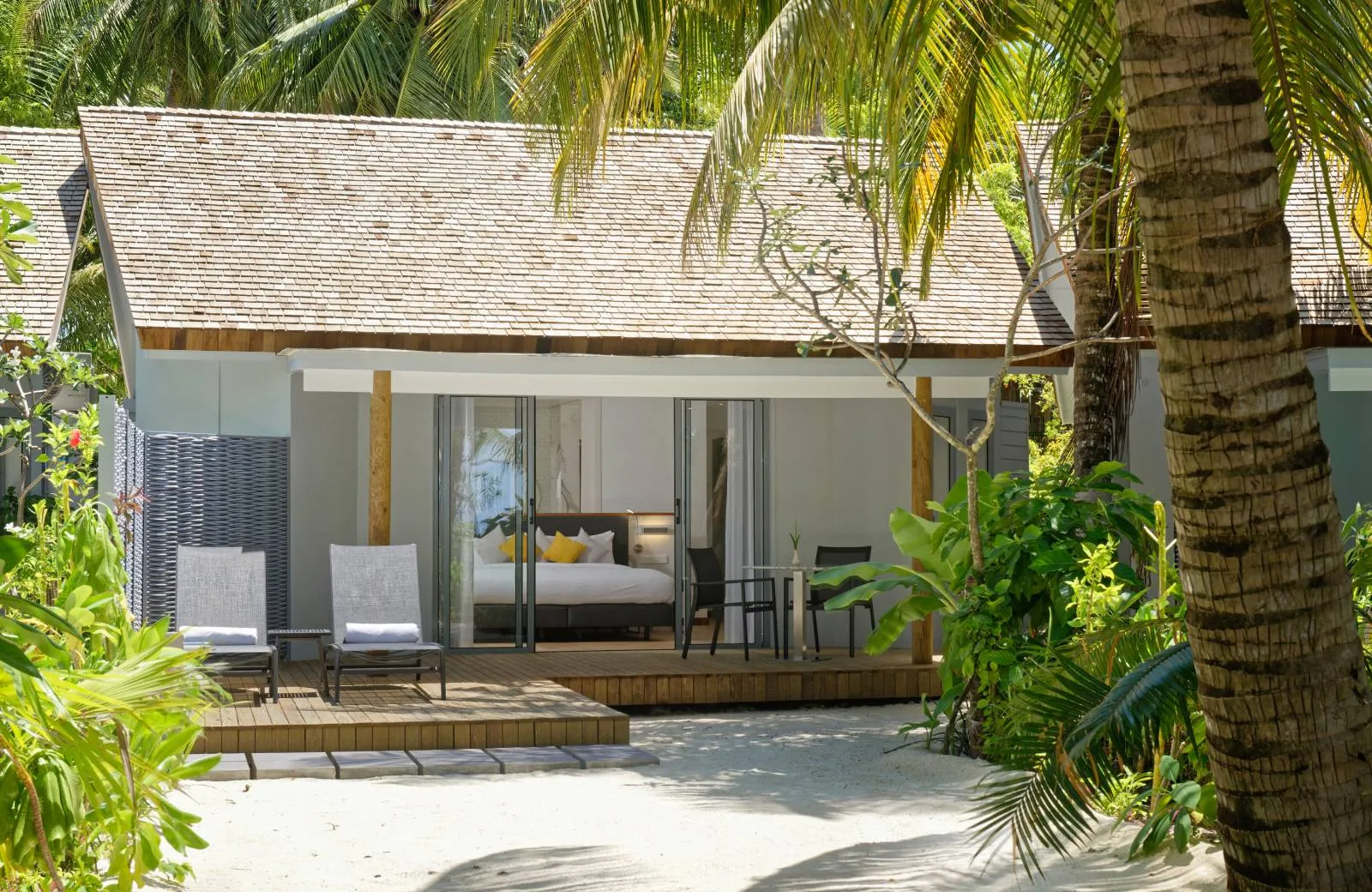Outrigger Maldives Maafushivaru Resort 5*