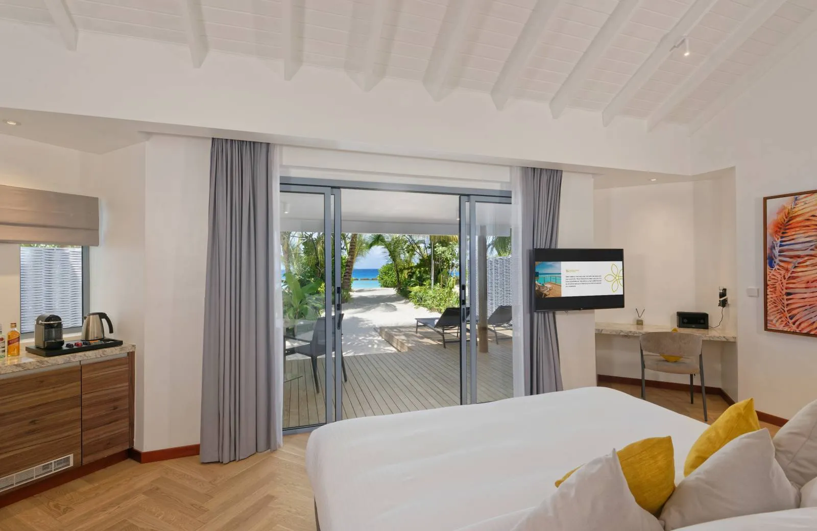 Outrigger Maldives Maafushivaru Resort 5*