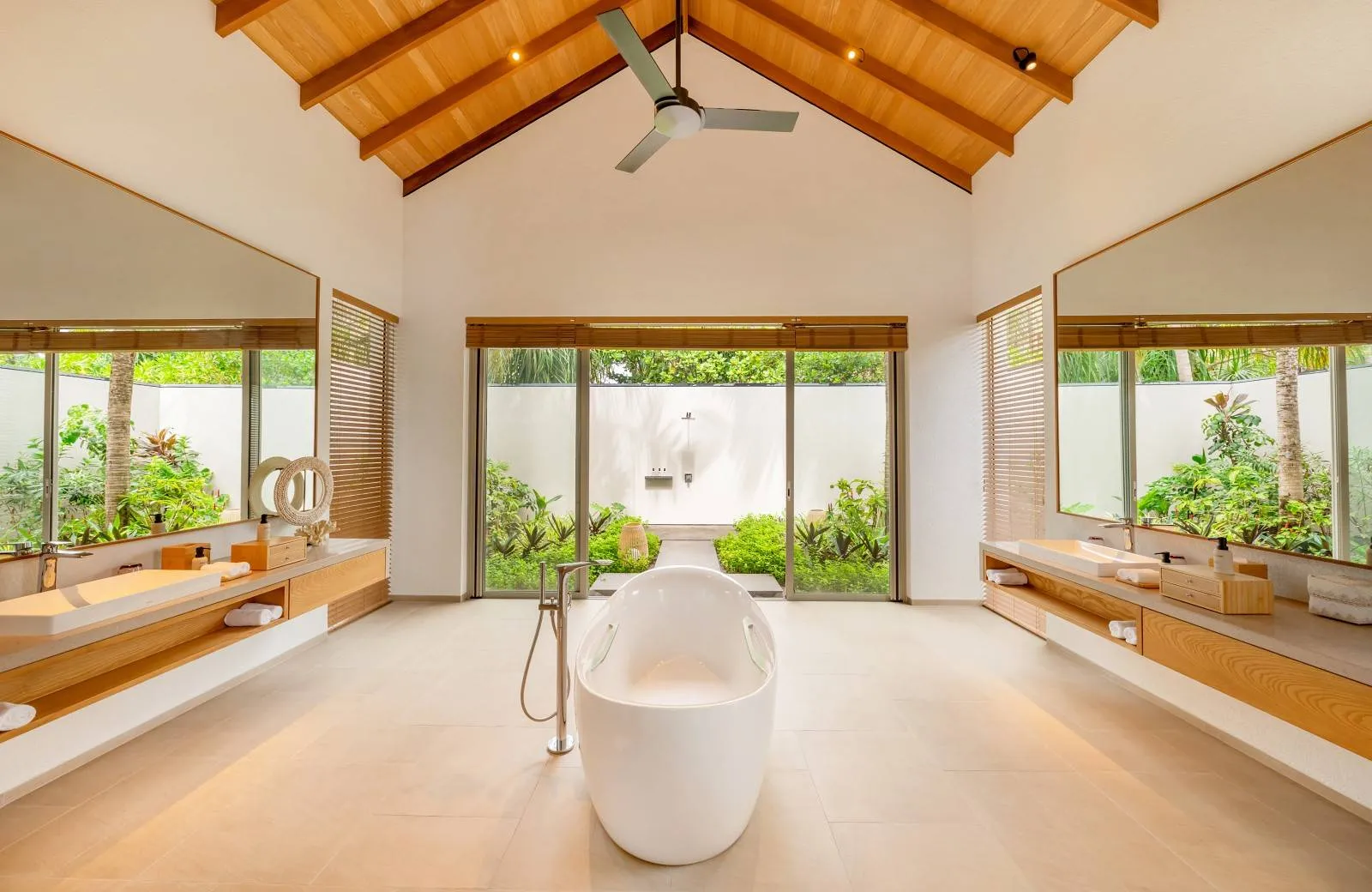 RAAYA by Atmosphere 5*