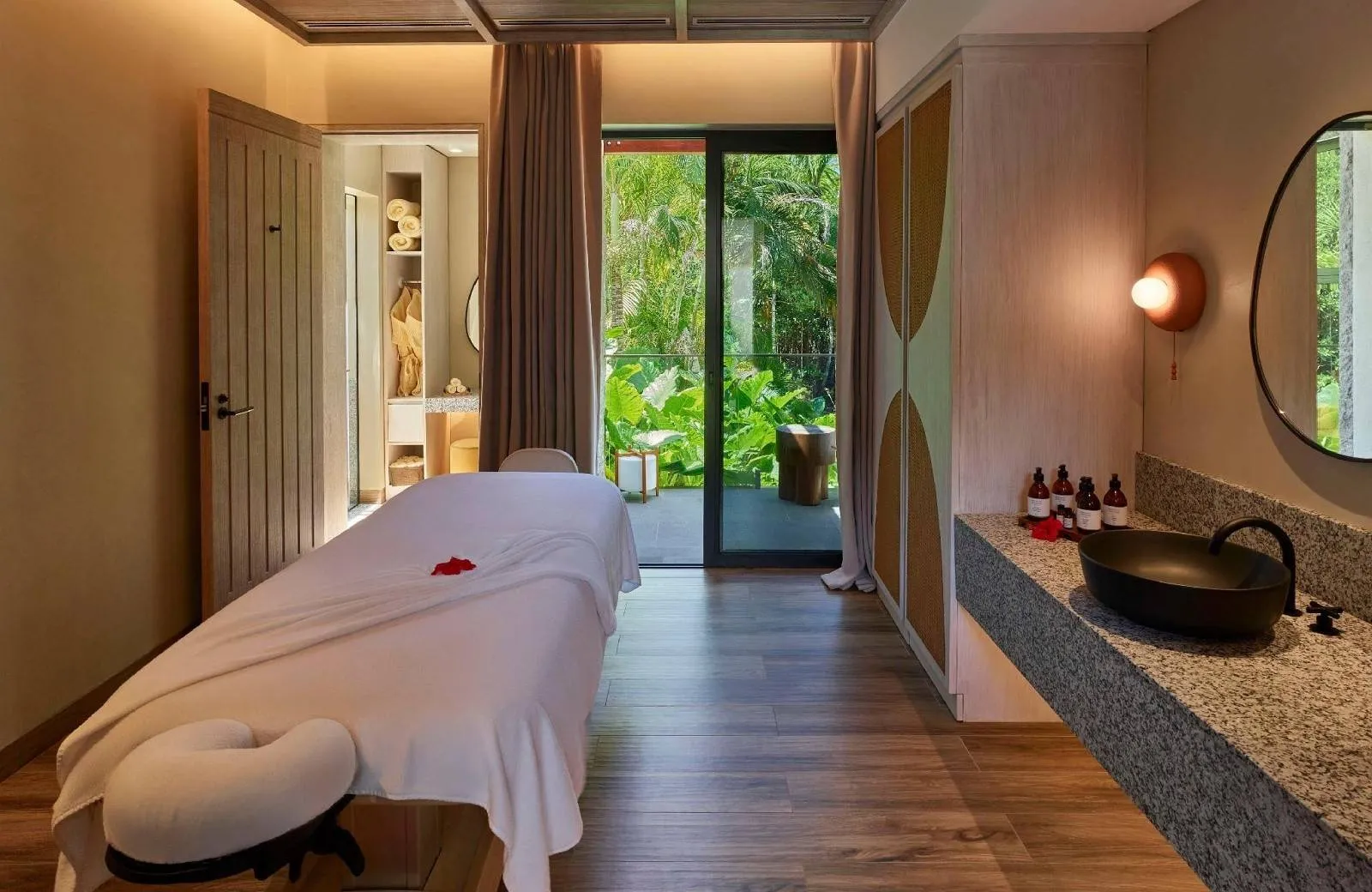 Canopy by Hilton Seychelles 4*