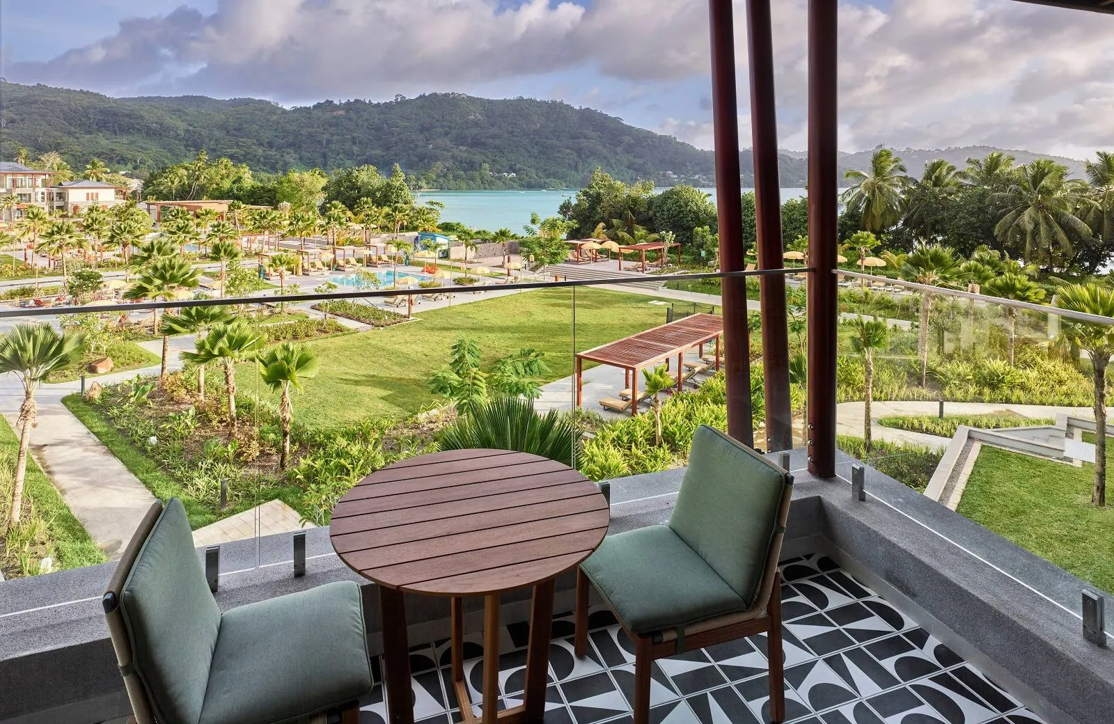Canopy by Hilton Seychelles 4*