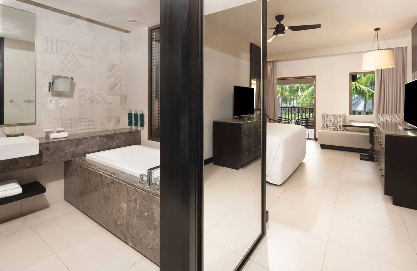 Hilton Mauritius Resort & Spa 5*