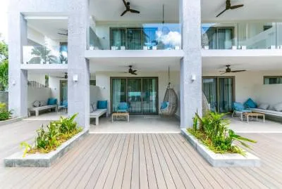 Le Duc De Praslin 4*