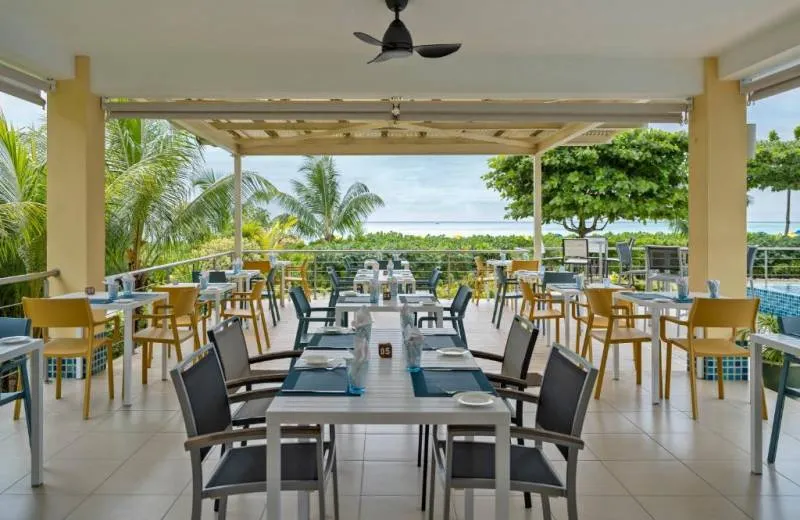 Acajou Beach Resort 4*