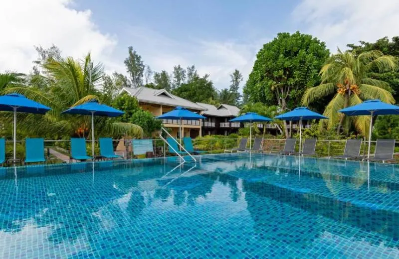 Acajou Beach Resort 4*
