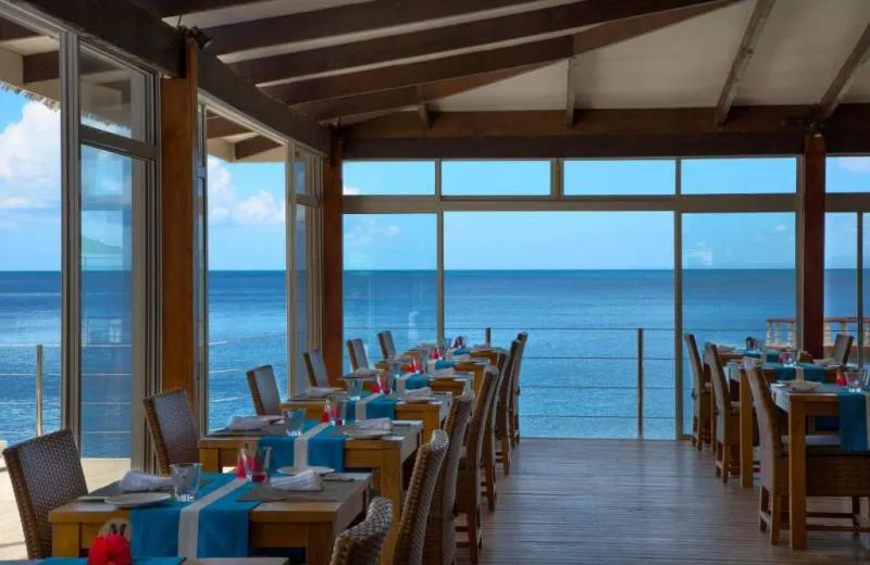 Coco de Mer Hotel & The Black Parrot Suites 4*