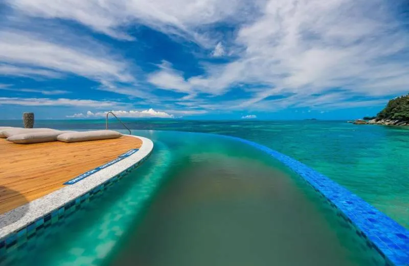 Coco de Mer Hotel & The Black Parrot Suites 4*