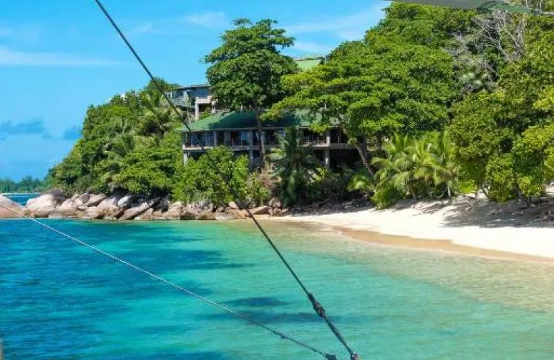 Coco de Mer Hotel & The Black Parrot Suites 4*