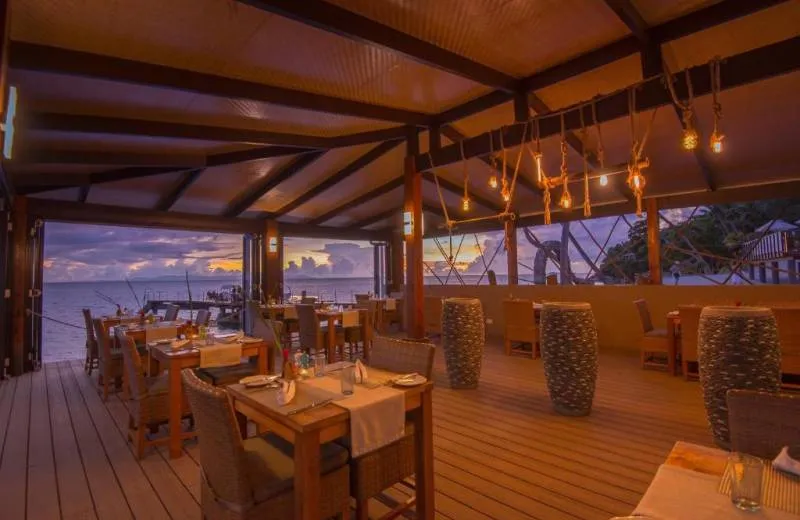 Coco de Mer Hotel & The Black Parrot Suites 4*