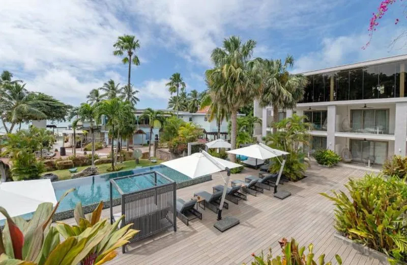 Le Duc De Praslin 4*