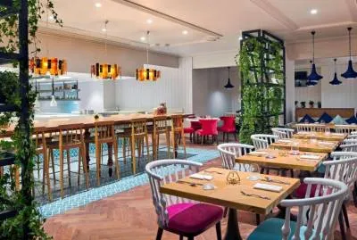 Hilton Salwa Beach Resort & Villas 5*