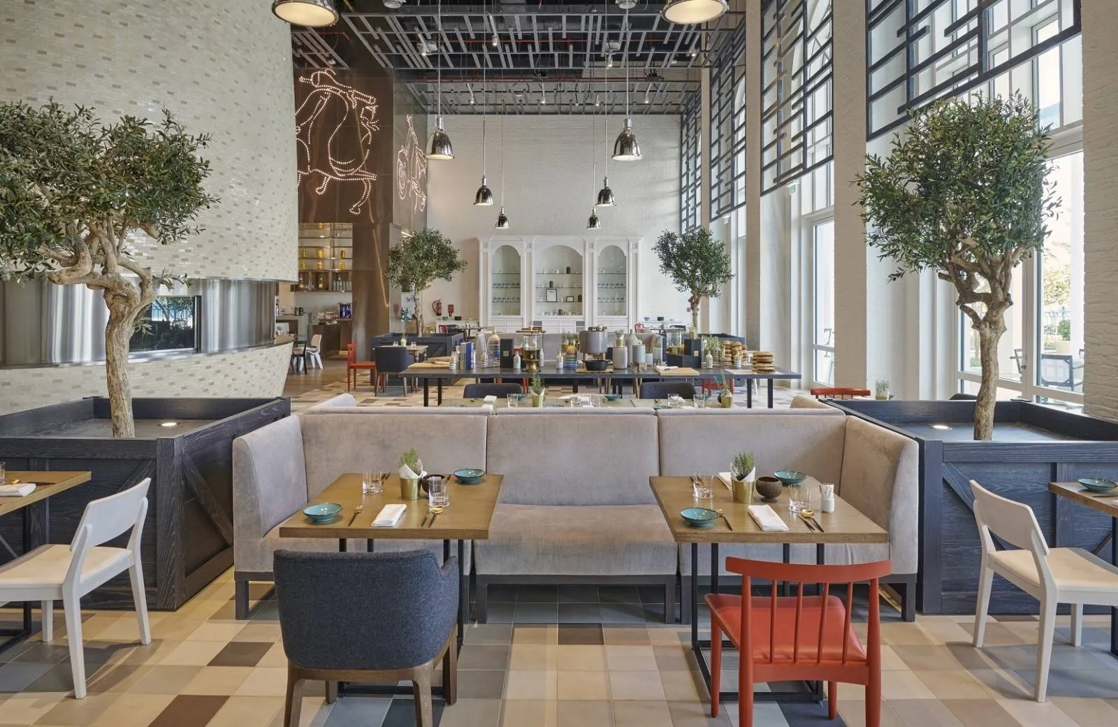 Hilton Salwa Beach Resort & Villas 5*