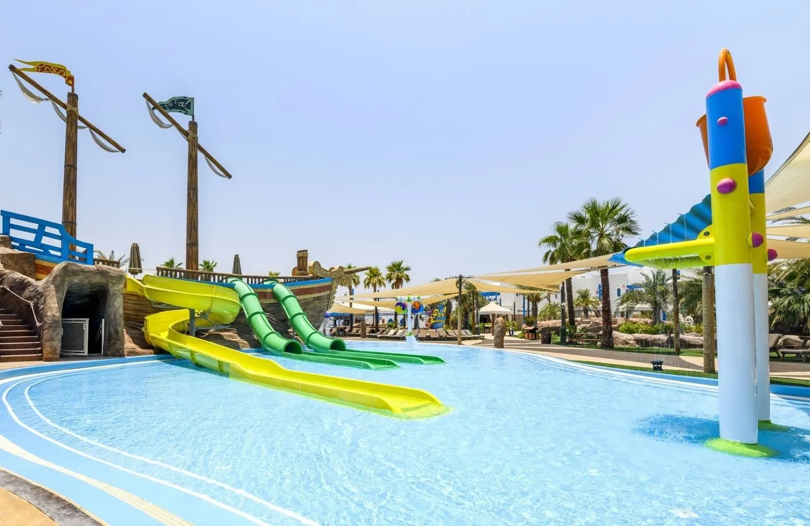 Hilton Salwa Beach Resort & Villas 5*