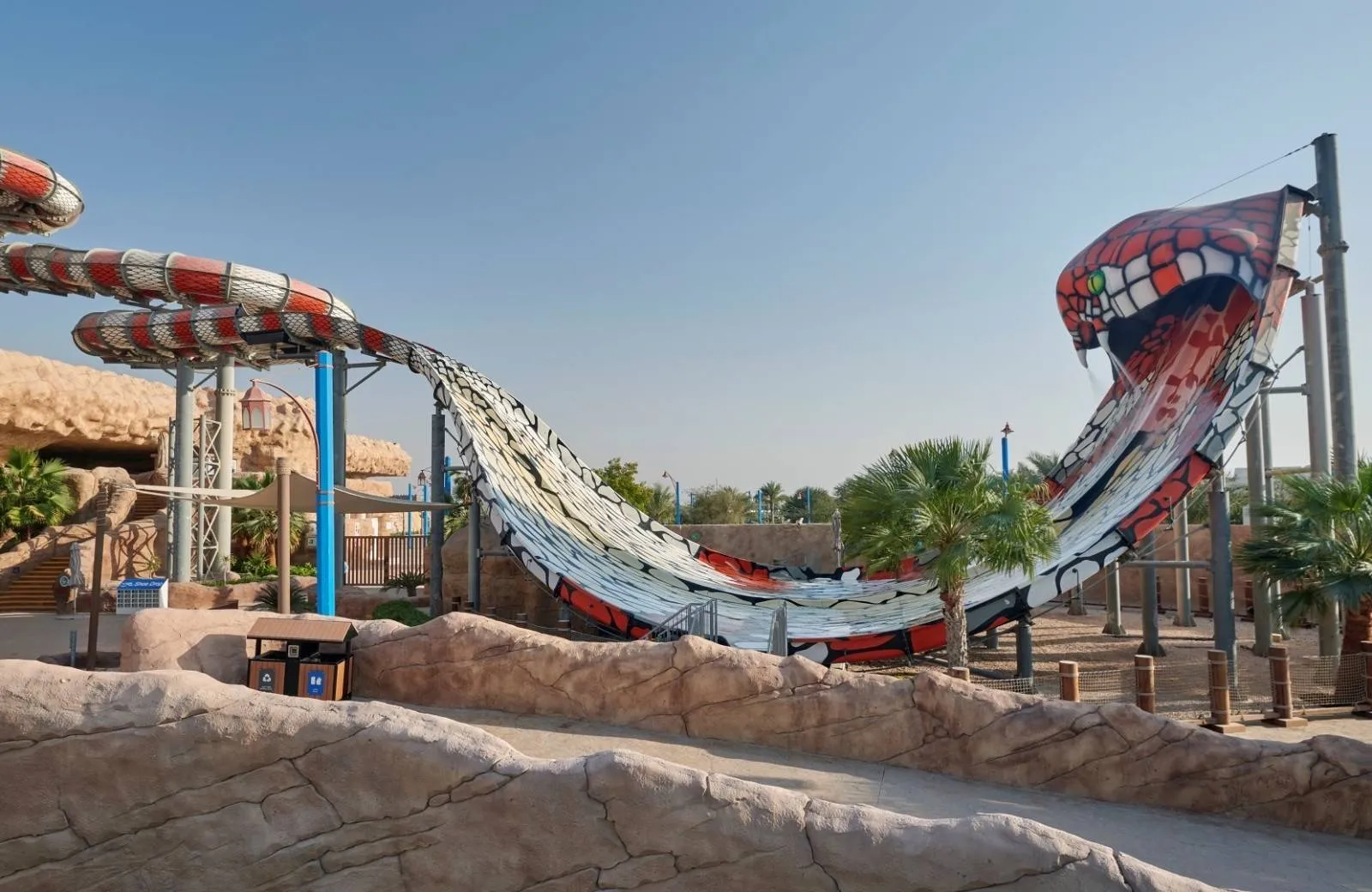 Hilton Salwa Beach Resort & Villas 5*