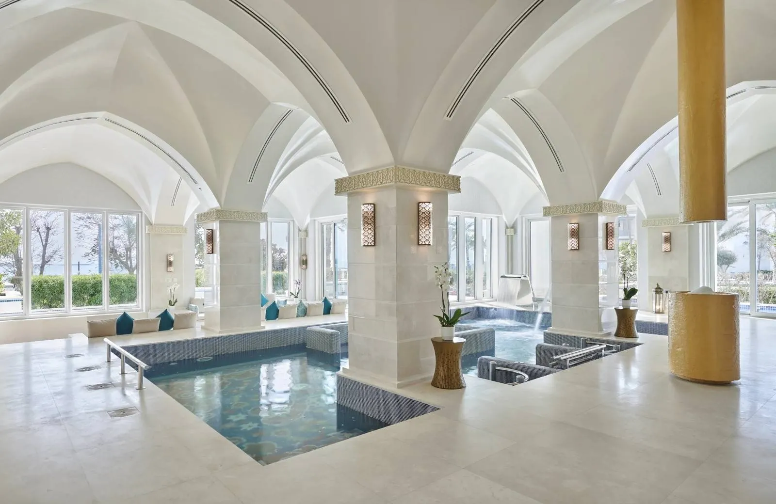 Hilton Salwa Beach Resort & Villas 5*