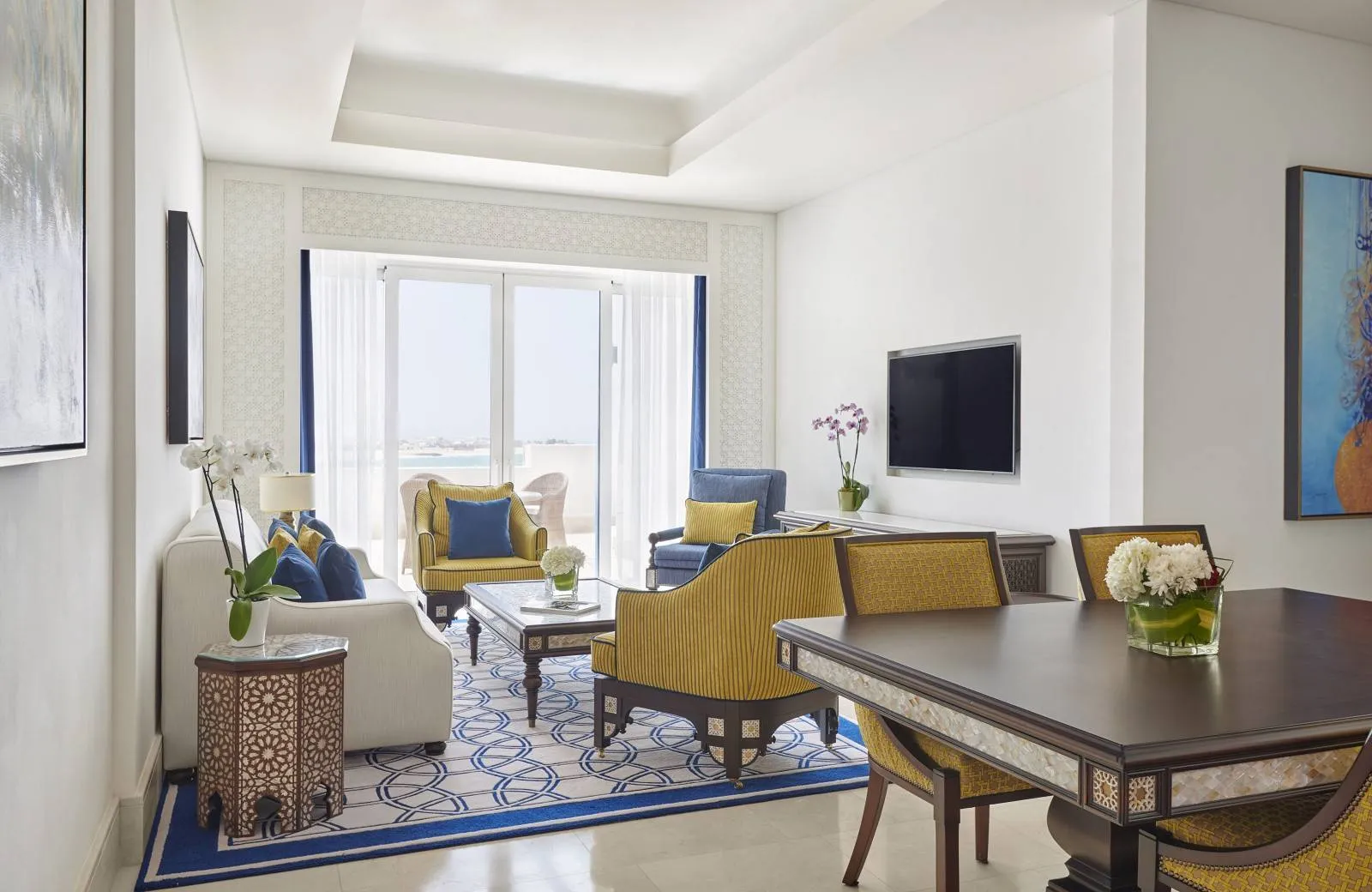 Hilton Salwa Beach Resort & Villas 5*