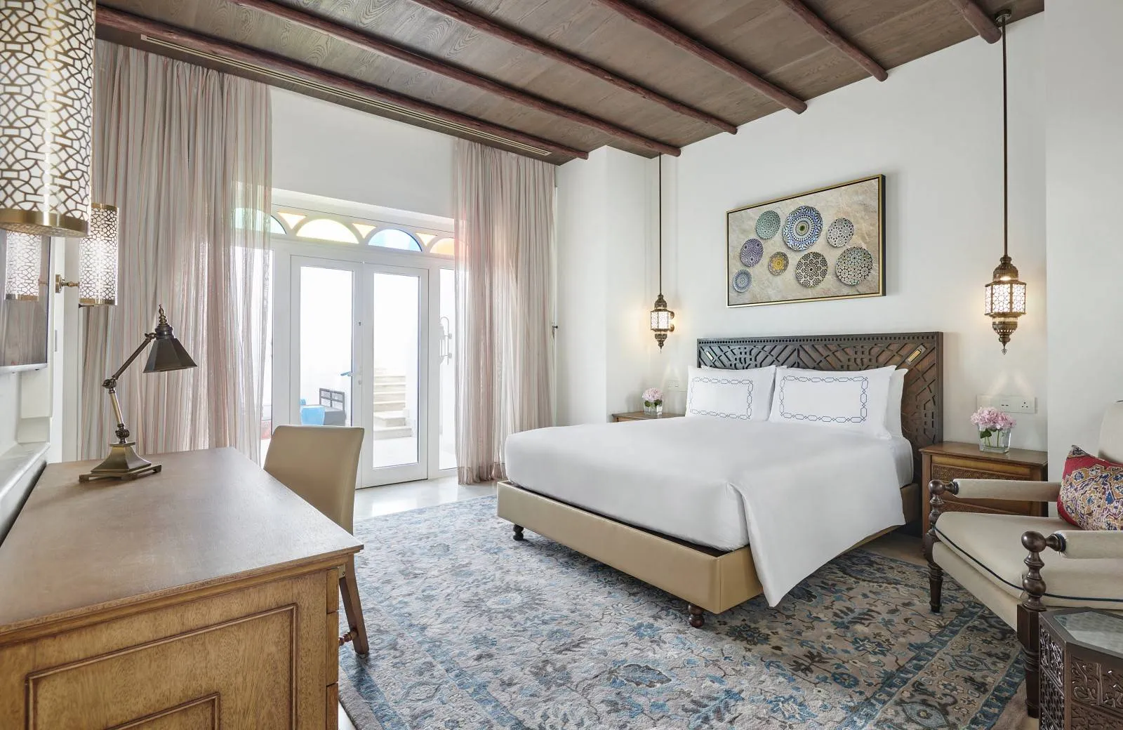 Hilton Salwa Beach Resort & Villas 5*