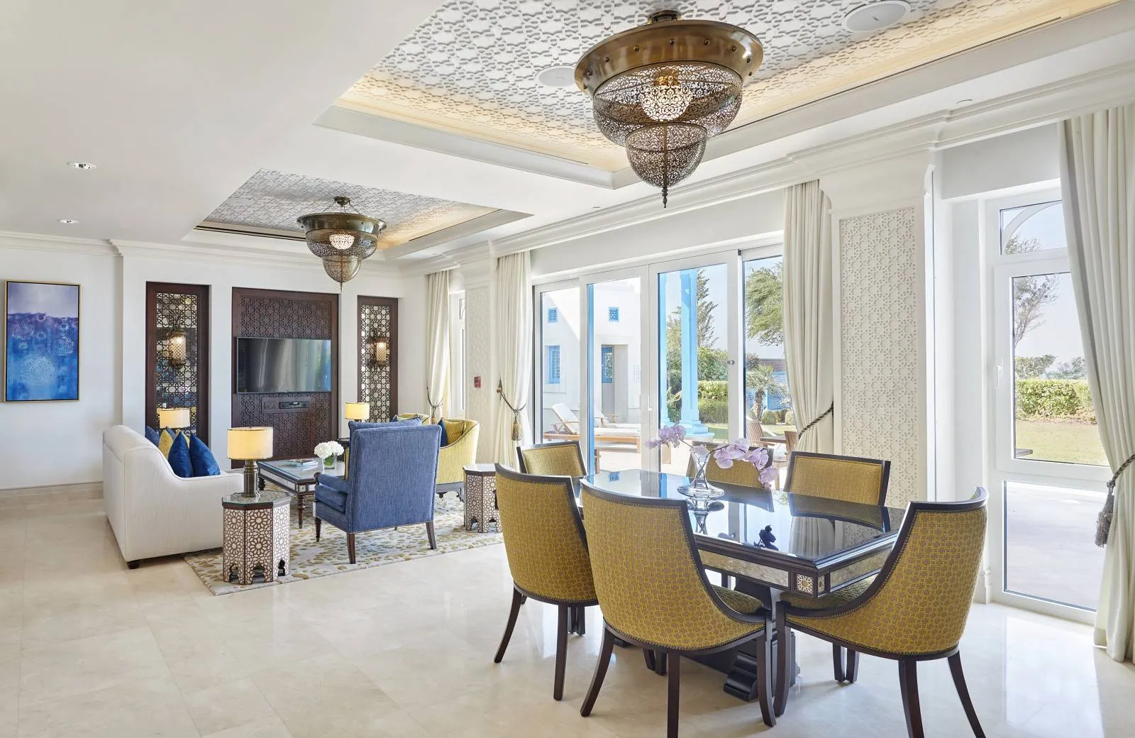 Hilton Salwa Beach Resort & Villas 5*