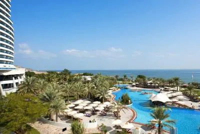 Le Meridien Al Aqah Beach Resort 5*