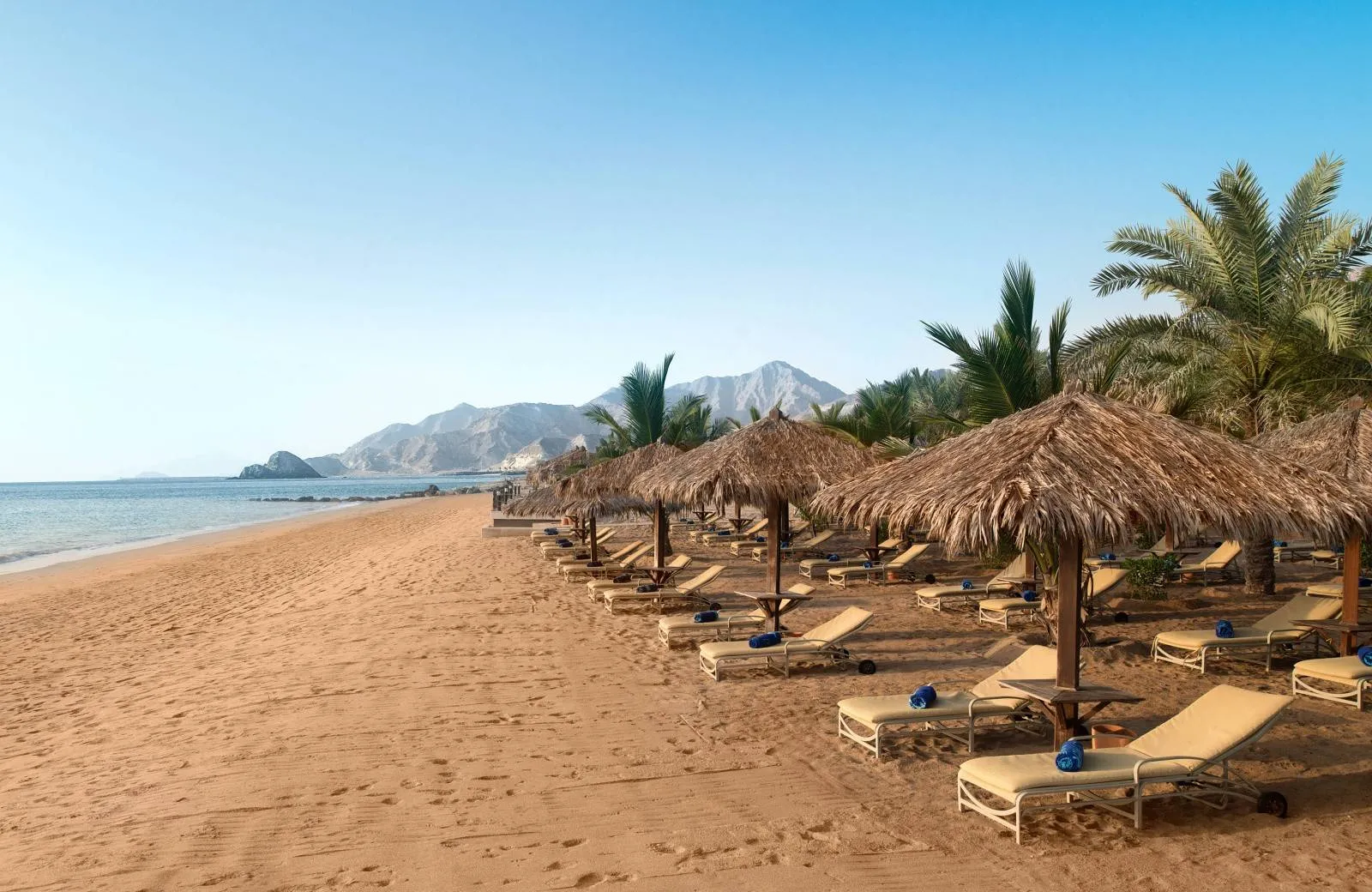 Le Meridien Al Aqah Beach Resort 5*