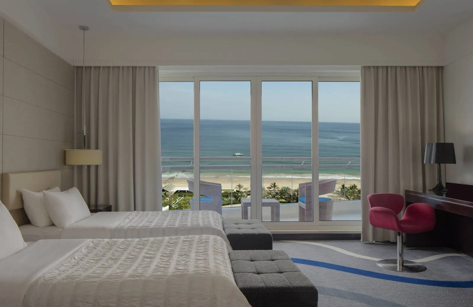 Le Meridien Al Aqah Beach Resort 5*