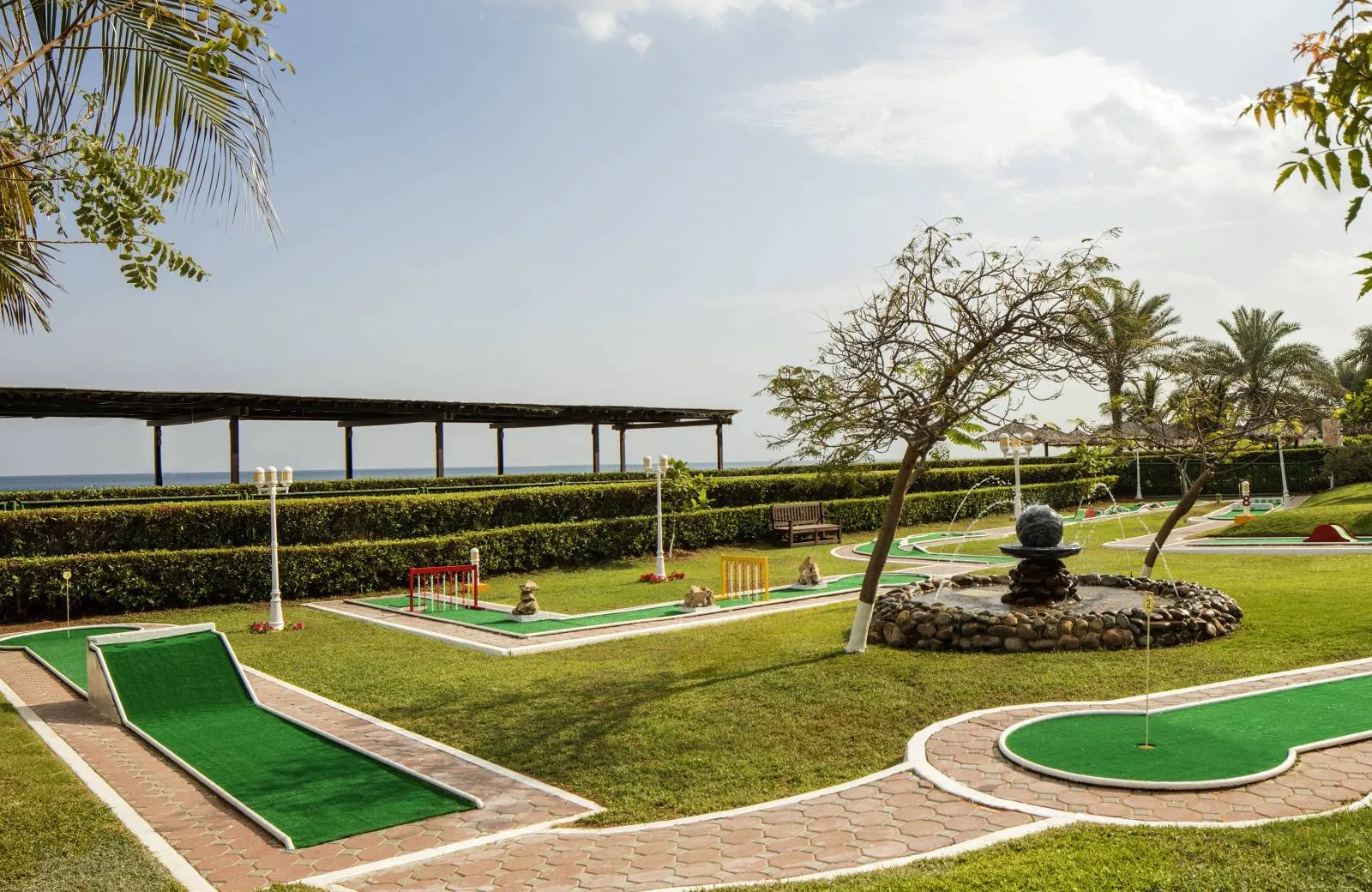 Le Meridien Al Aqah Beach Resort 5*