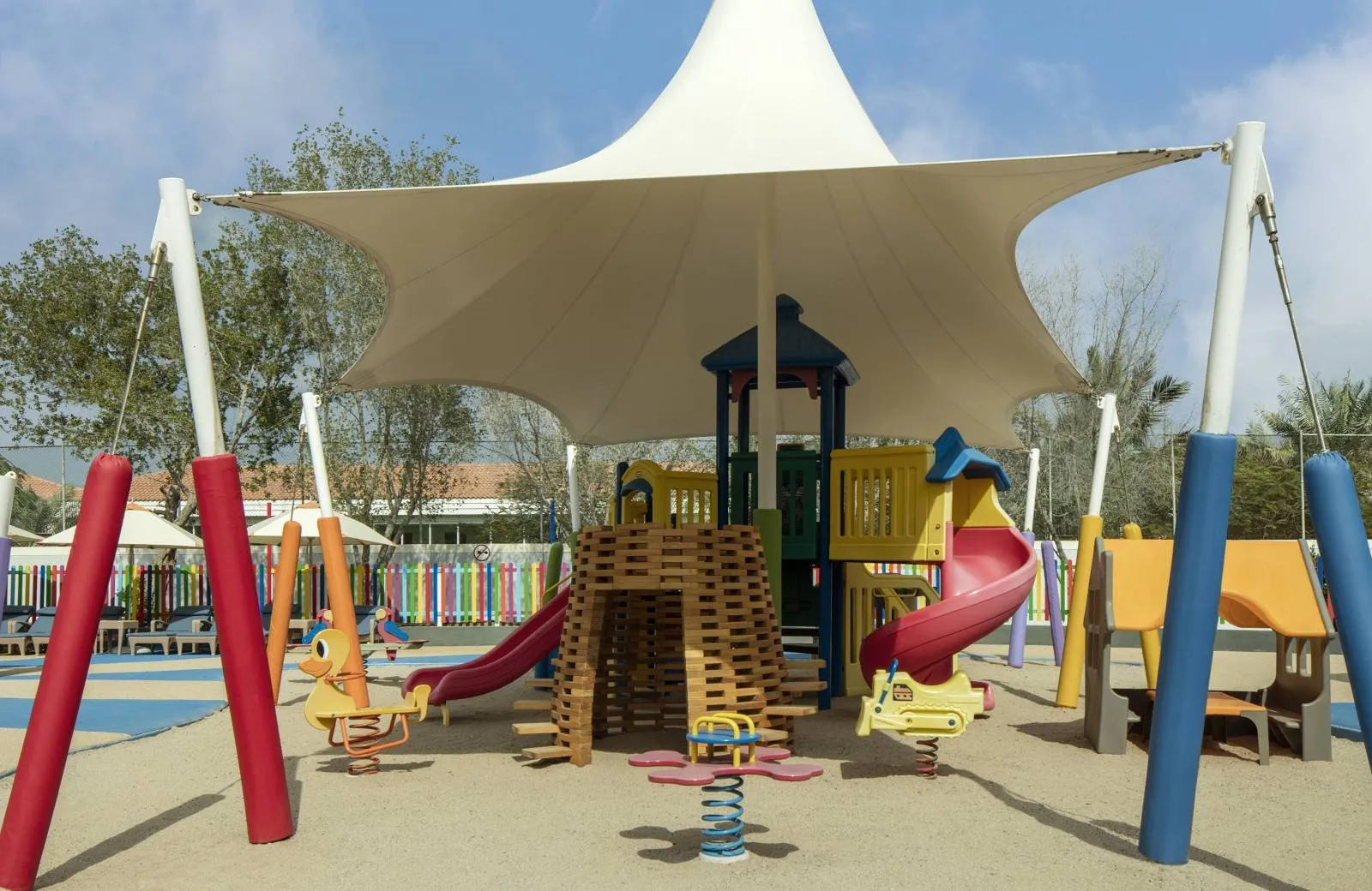 Le Meridien Al Aqah Beach Resort 5*