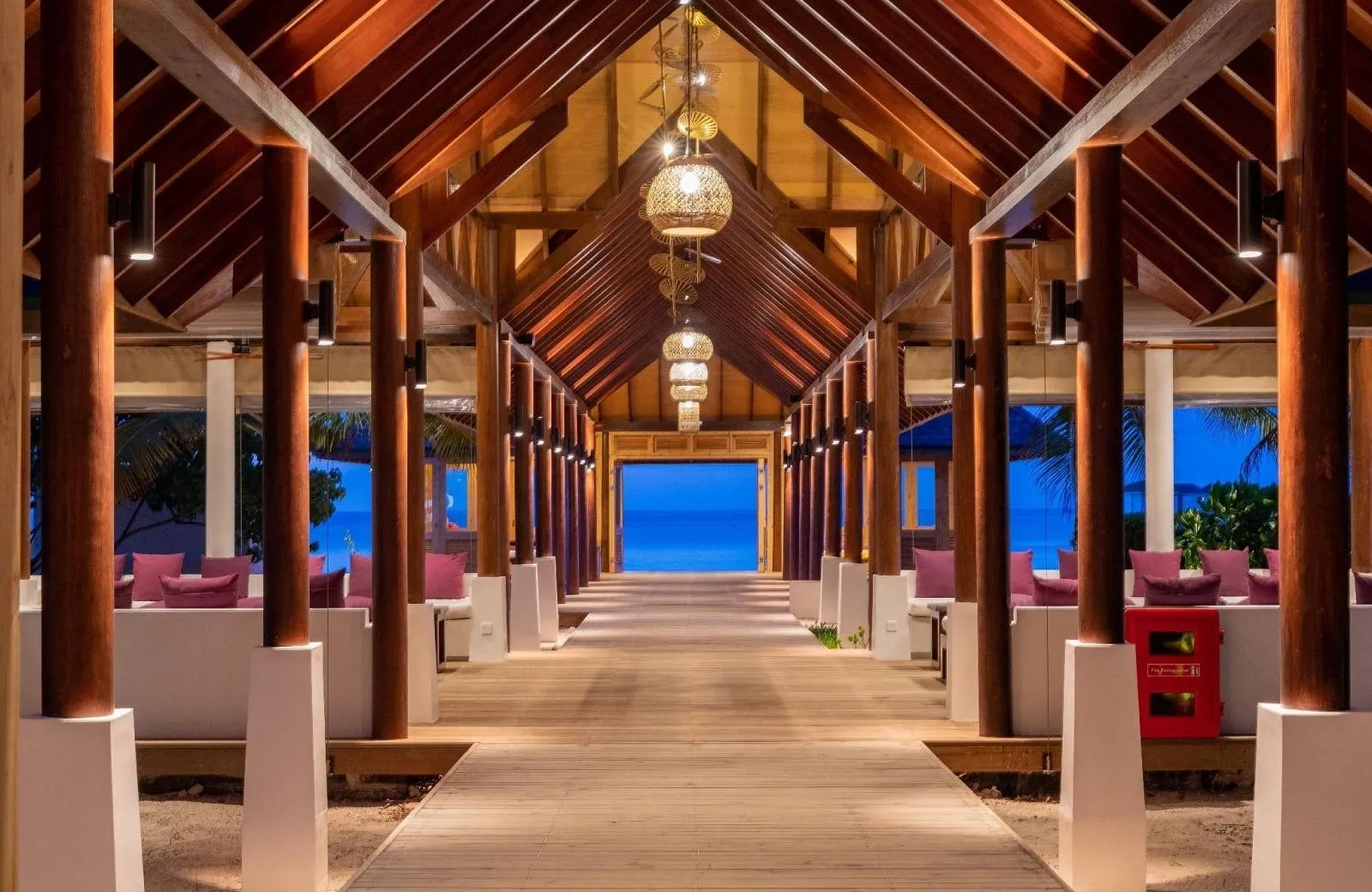 Cinnamon Dhonveli Maldives 4*