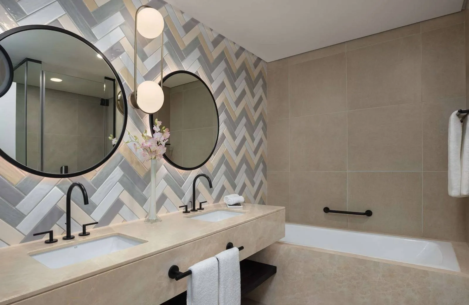 Sofitel Al Hamra Beach Resort 5*