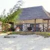 Reef & Beach Resort  4*