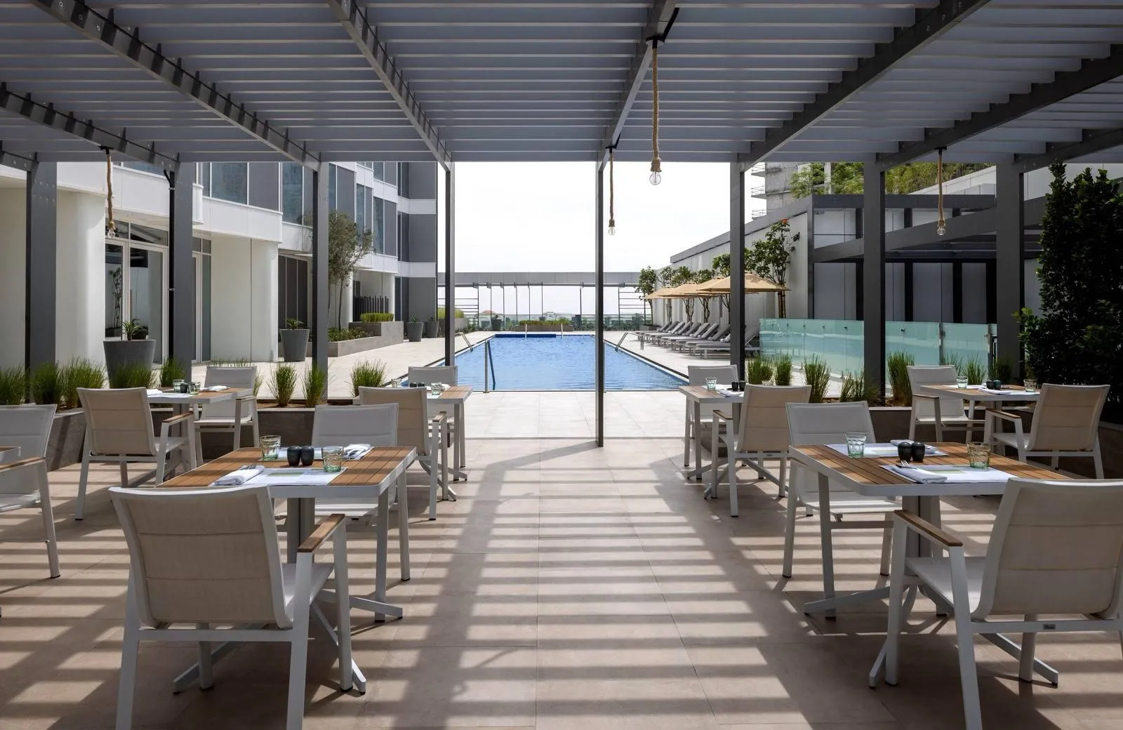 Holiday Inn Dubai Business Bay 4*