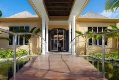 Jalsa Beach Hotel & Spa 4*