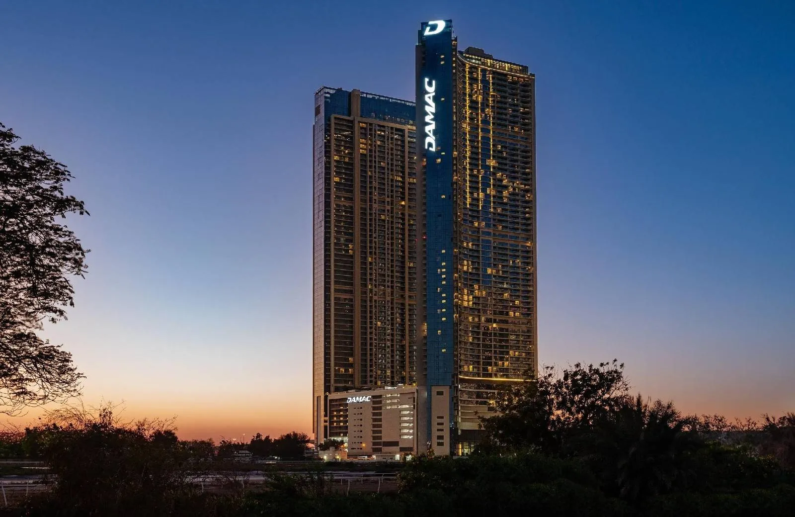 DAMAC Maison Aykon City Dubai 4*