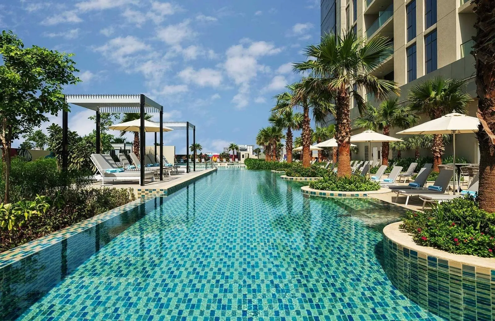 DAMAC Maison Aykon City Dubai 4*