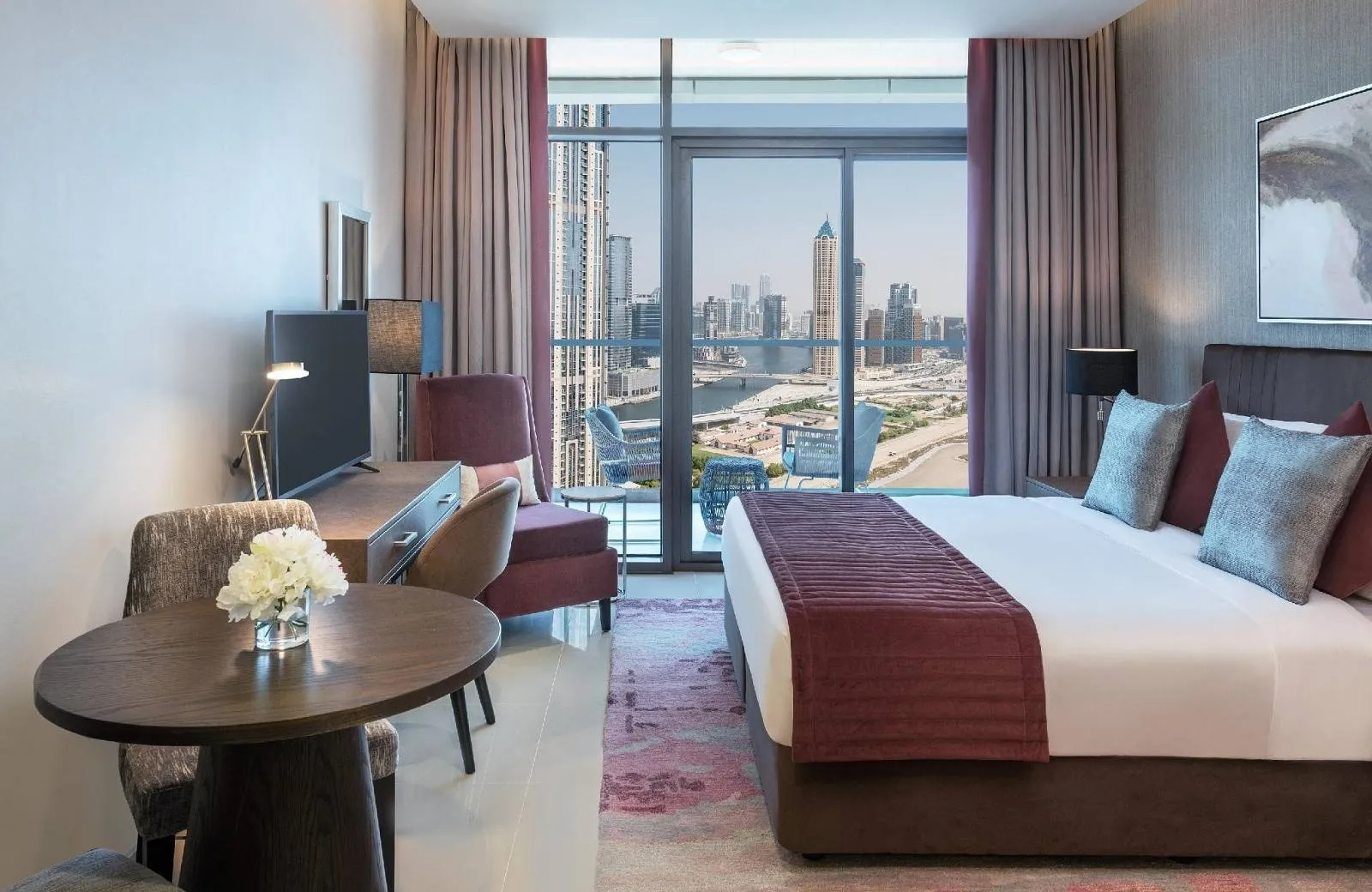 DAMAC Maison Aykon City Dubai 4*