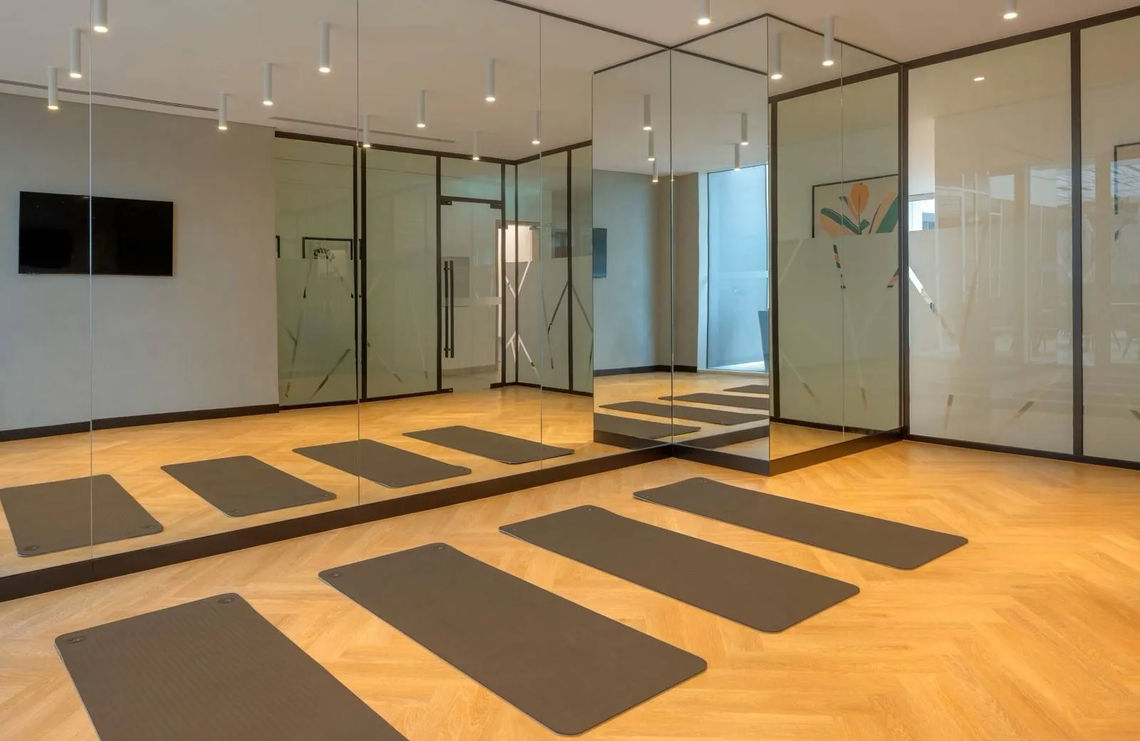 Holiday Inn Dubai Business Bay 4*