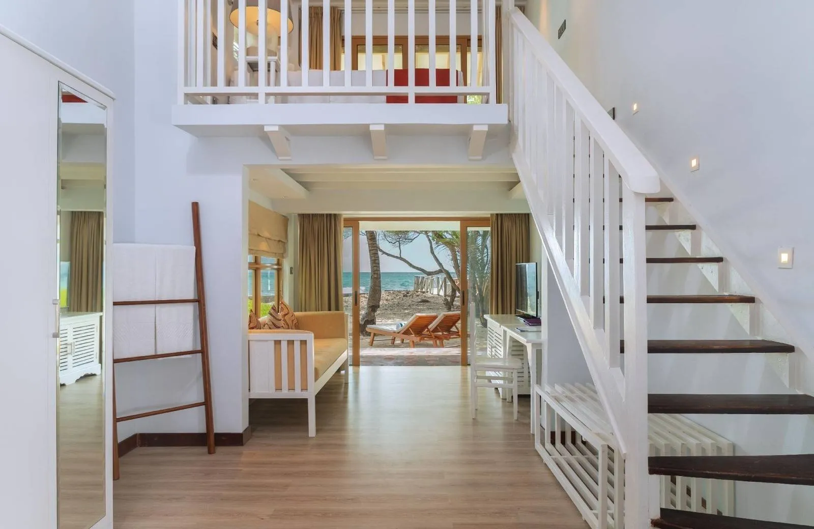 Cinnamon Dhonveli Maldives 4*