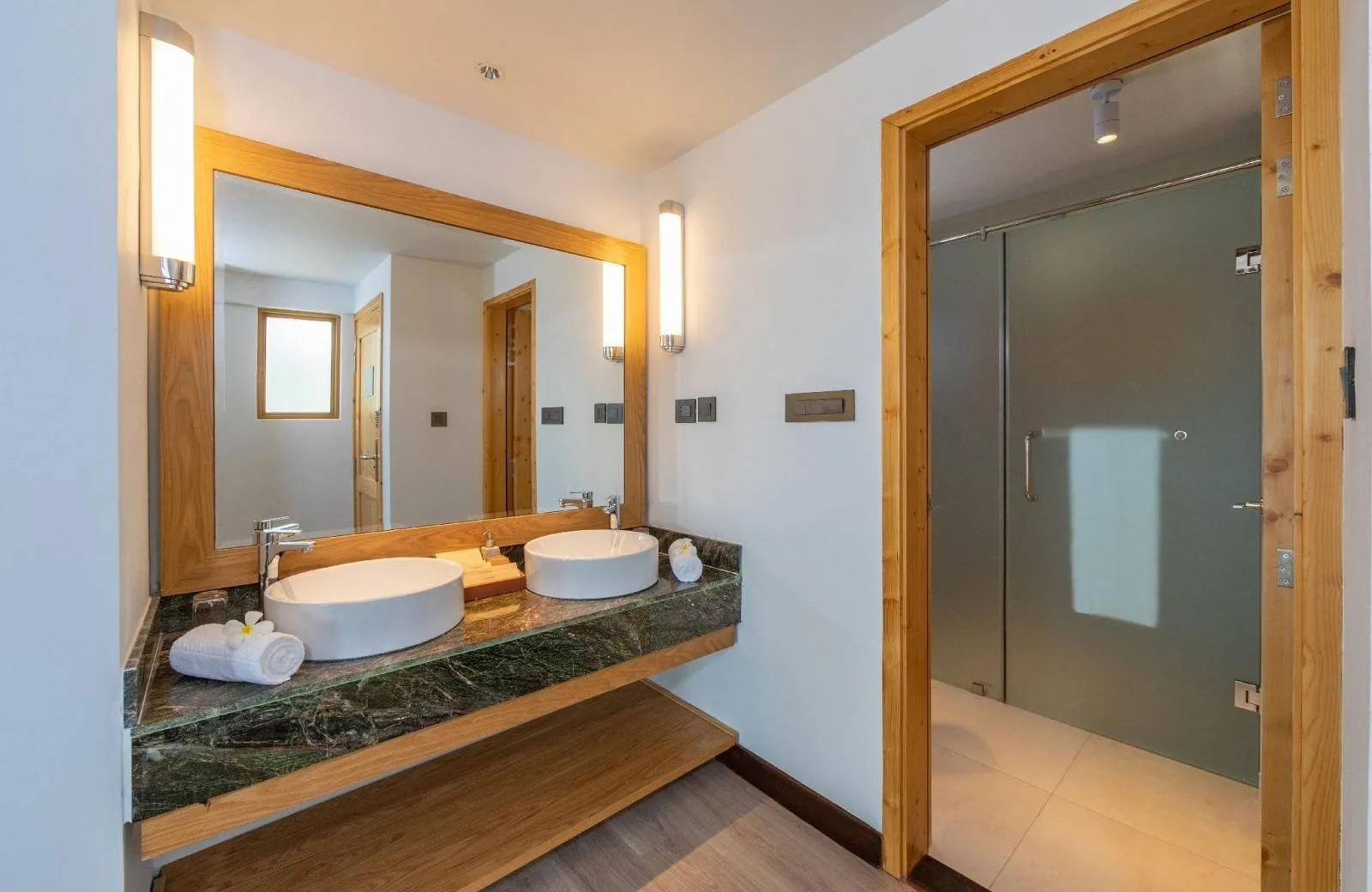 Cinnamon Dhonveli Maldives 4*