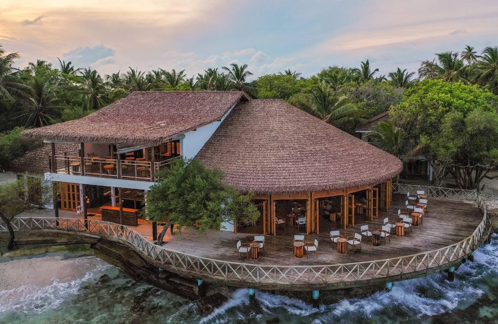 Cinnamon Dhonveli Maldives 4*