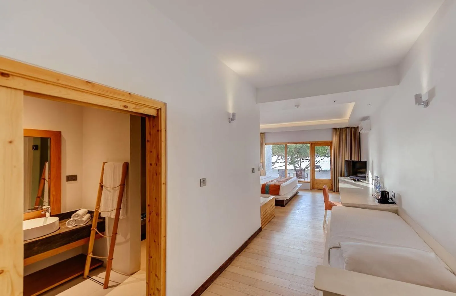 Cinnamon Dhonveli Maldives 4*