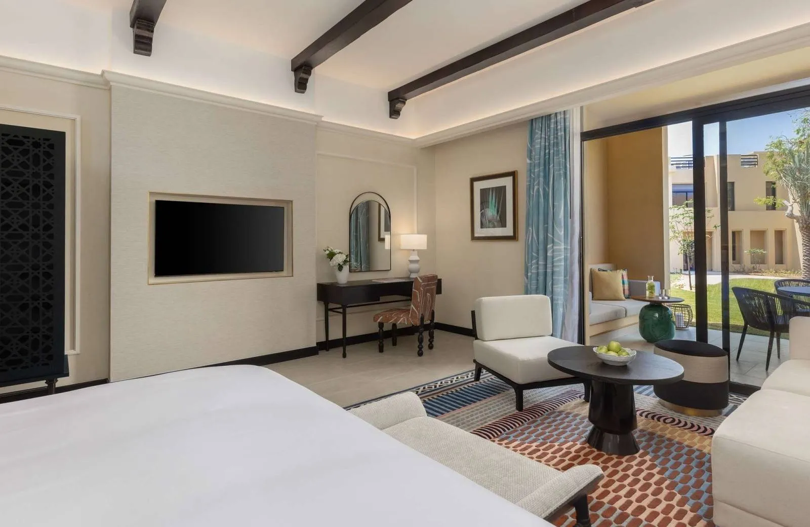 Sofitel Al Hamra Beach Resort 5*